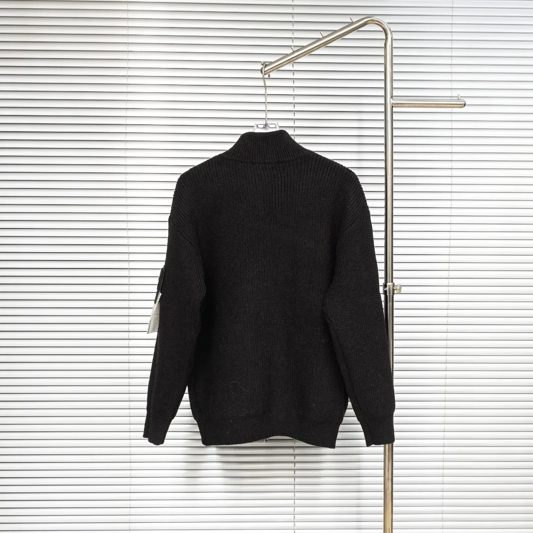 P310 top version (different currencies) Style: Stone Island STONE LSLAND high weight knitted wool cardigan jacket Color: Picture color Size: M-XXXL Fabric: Blended Accessories: Full set of customized accessories No gender distinction, same style for men and women